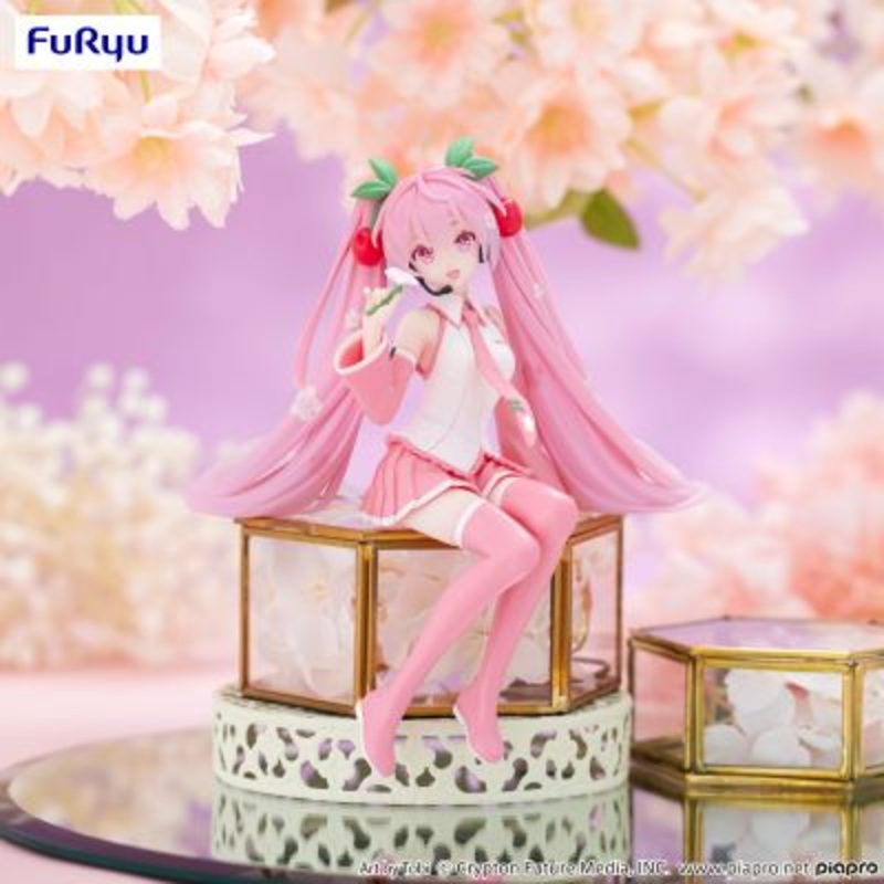Hatsune Miku Noodle Stopper Figure Sakura Miku 2024