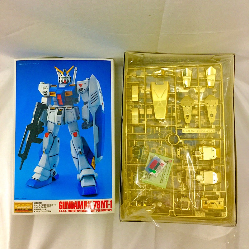 MG RX-78NT-1 Gundam NT-1 Gold plating ver
