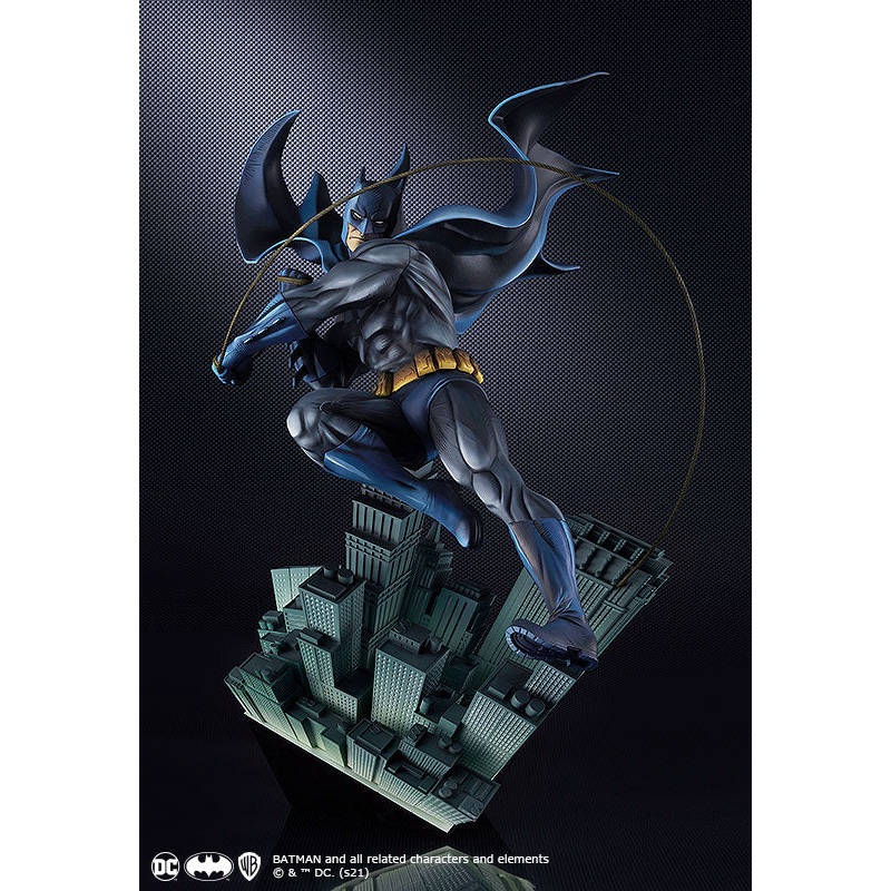 Batman  – Art Respect: Batman 1/6 Scale Figure