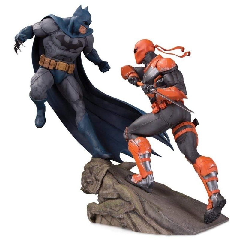 Batman vs. Deathstroke Limited Edition Battle Statue