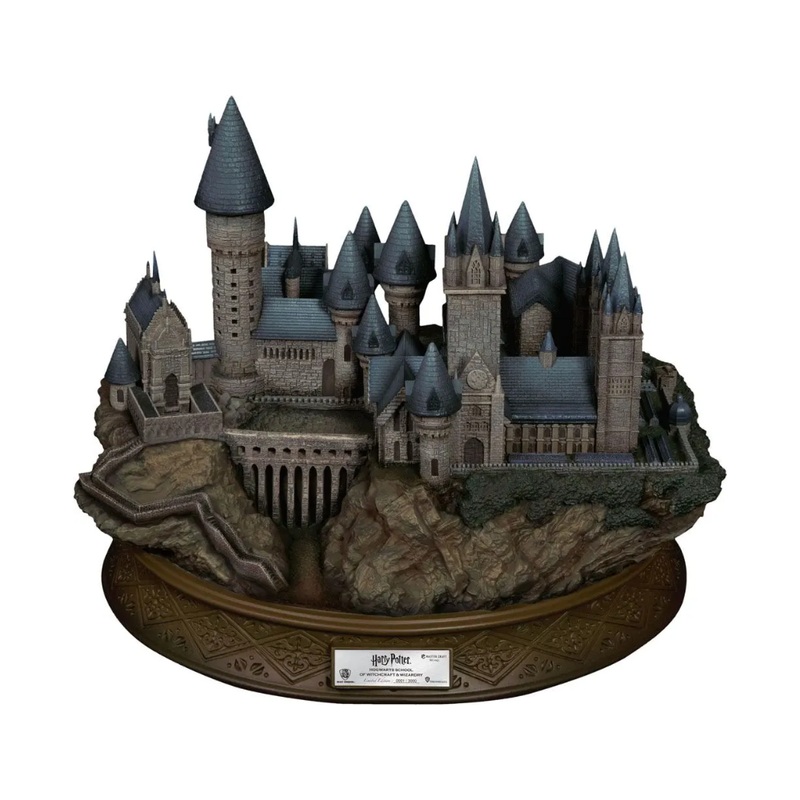 Harry Potter And The Philosopher’s Stone Master Craft Hogwarts School Of Witchcraft And Wizardry (MC-043) by Beast Kingdom