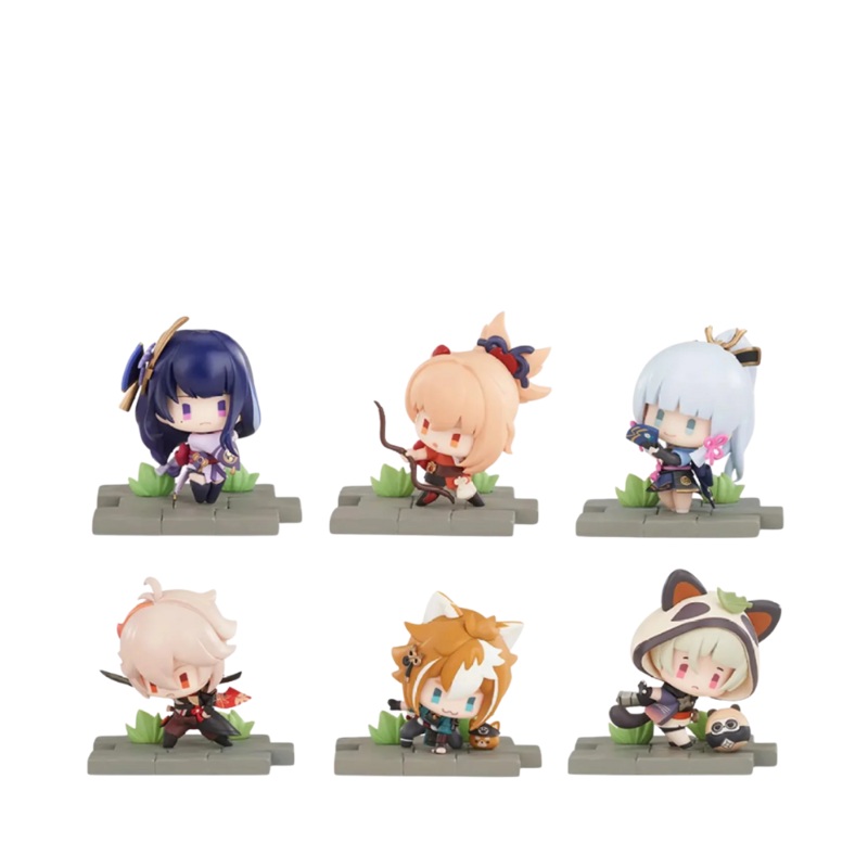 Genshin Impact Gallant Statues of the Battlefield Trading Figures (1 Random)