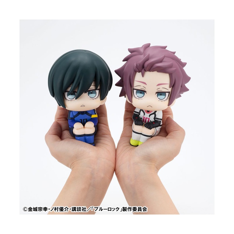 Blue Lock statuette – Look Up Rin Itoshi & Sae Itoshi Japanese National Player Match Ver. 11cm (with gift)