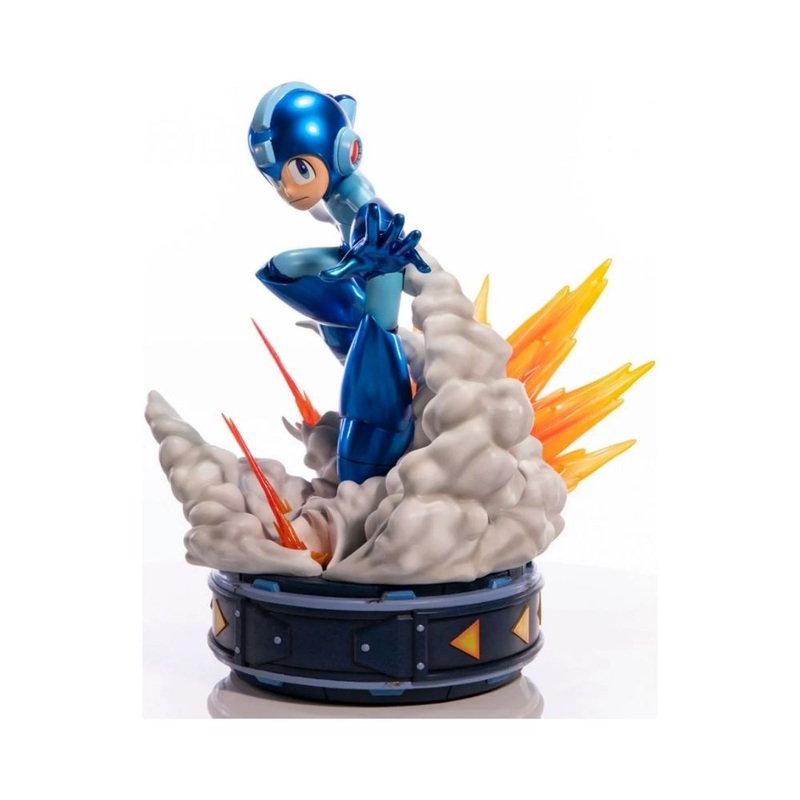 First 4 Figures : Megaman 11 Standard